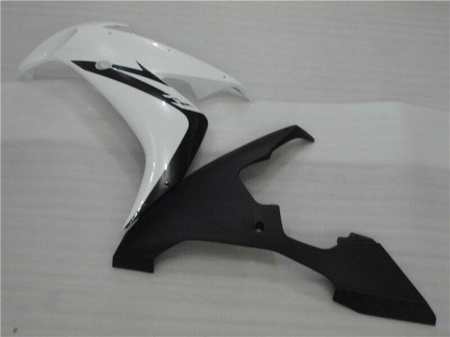 Carenado Moto R1 2004-2006 - Blanco Negro Llama Carenado Moto R1 2004-2006 - Blanco Negro Llama