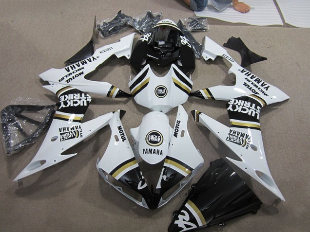 Carenado Moto R1 2004-2006 - Negro Blanco Lucky Strike Carenado Moto R1 2004-2006 - Negro Blanco Lucky Strike