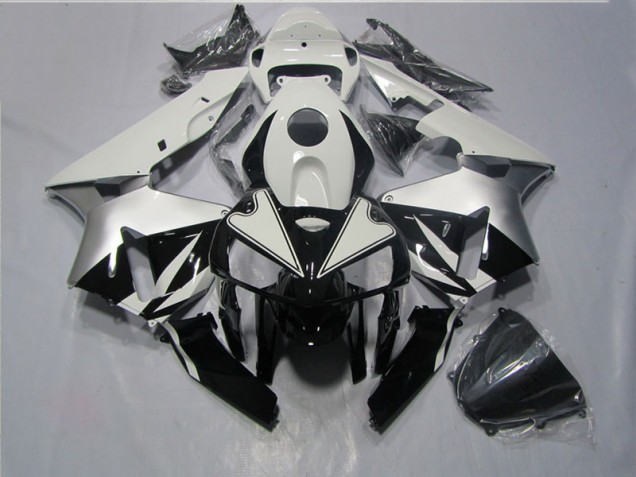 Kit Completo Carenado Moto CBR 600 RR 2005-2006 - Negro Blanco Kit Completo Carenado Moto CBR 600 RR 2005-2006 - Negro Blanco